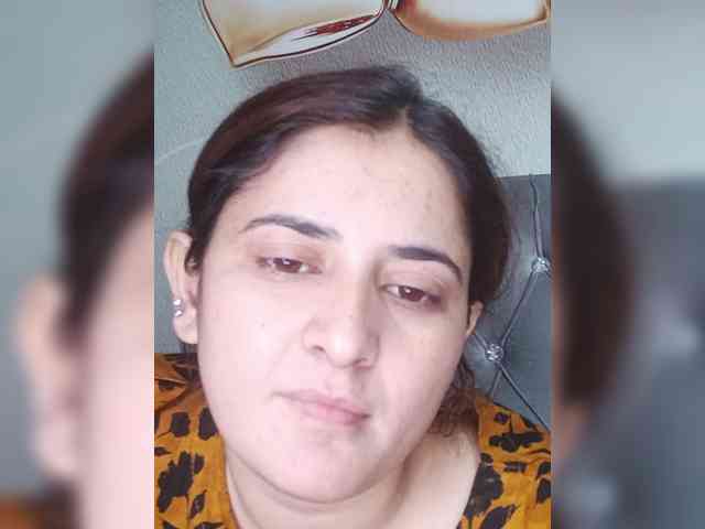 Model: Khadija3