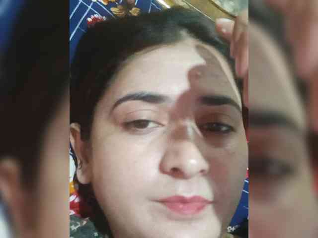 Khadija3 webcam
