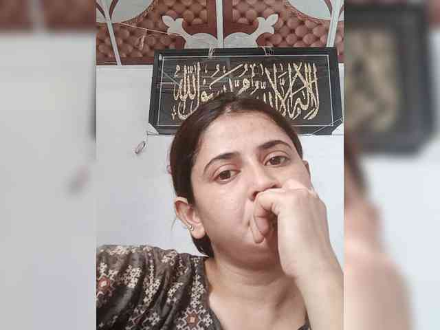 Khadija3 webcam