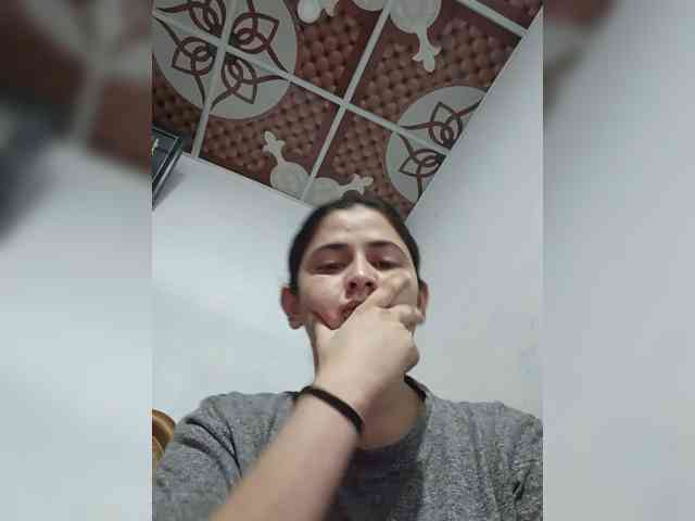 Khadija3 webcam