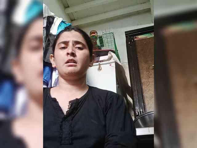 Khadija3 webcam