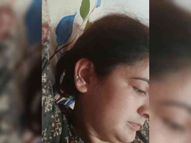Khadija3 webcam