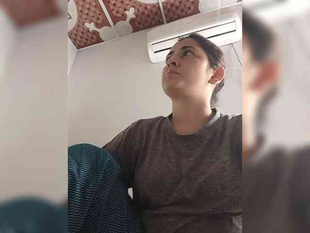 Khadija3 webcam