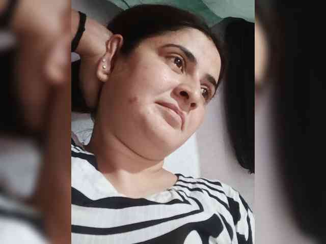 Khadija3 webcam