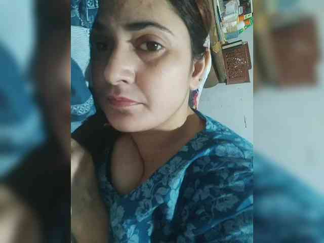 Model: Khadija3