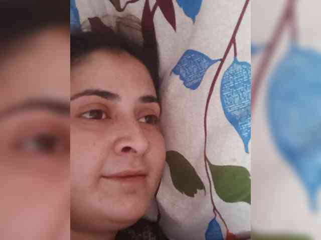 Khadija3 webcam