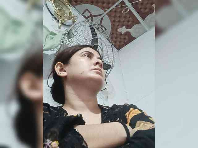Khadija3 webcam