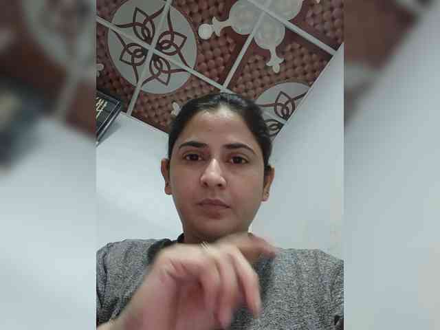 Khadija3 webcam