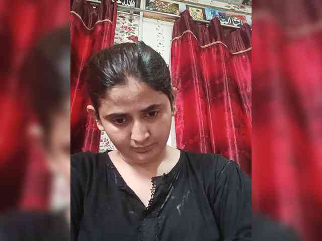 Khadija3 webcam