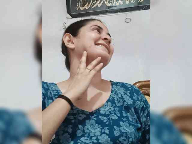 Modèle: Khadija3