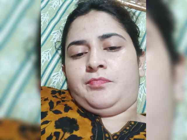 Khadija3 webcam