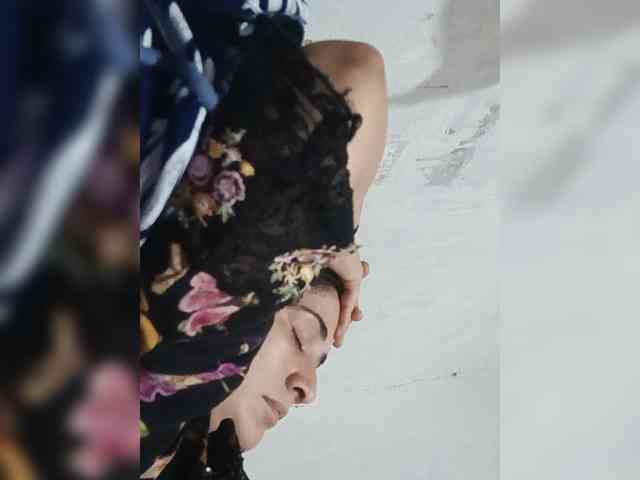 Khadija3 webcam