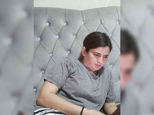 Khadija3 webcam