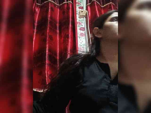 Khadija3 webcam