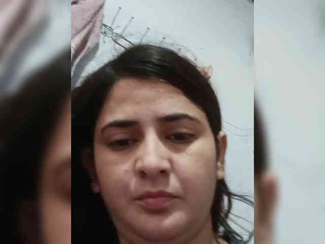 Khadija3 webcam