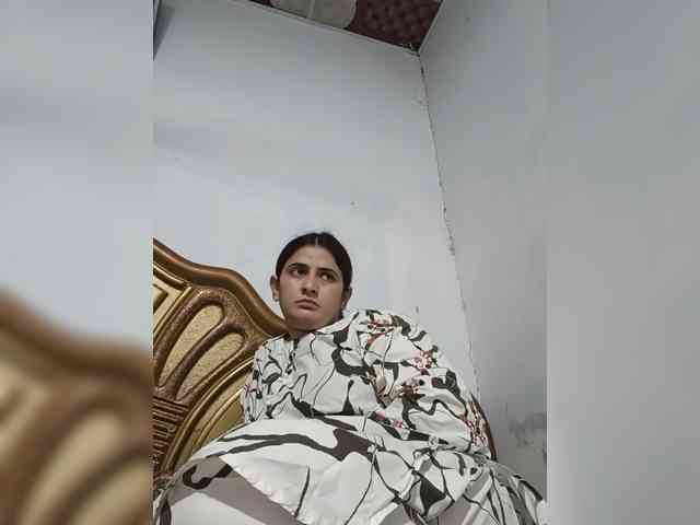 Khadija3 webcam