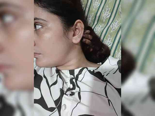 Khadija3 webcam