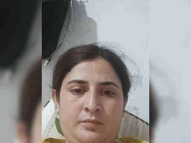 Model: Khadija3