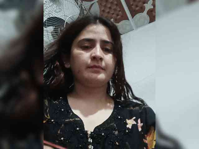 Khadija3 webcam