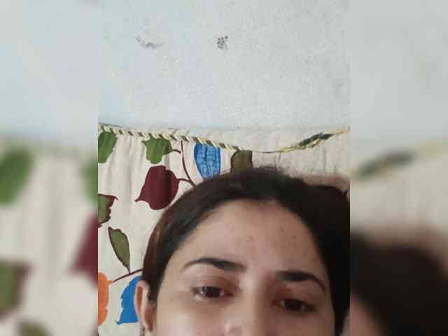Khadija3 webcam