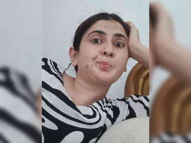 Khadija3 webcam