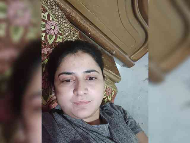 Khadija3 webcam