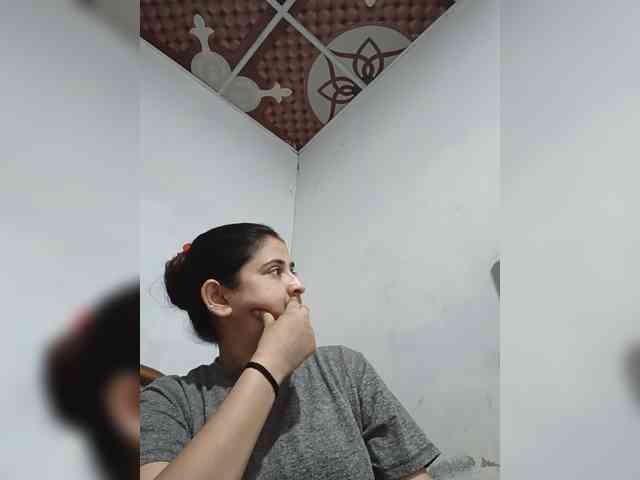 Khadija3 webcam