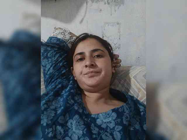 Khadija3 webcam