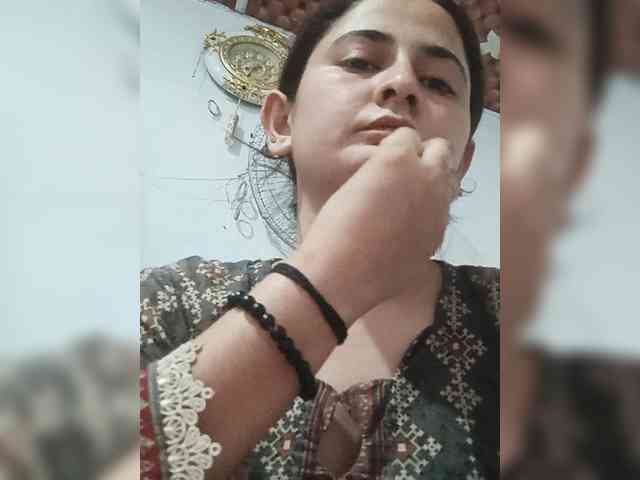 Model: Khadija3