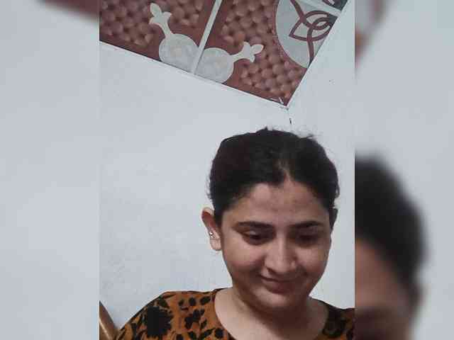 Khadija3 webcam