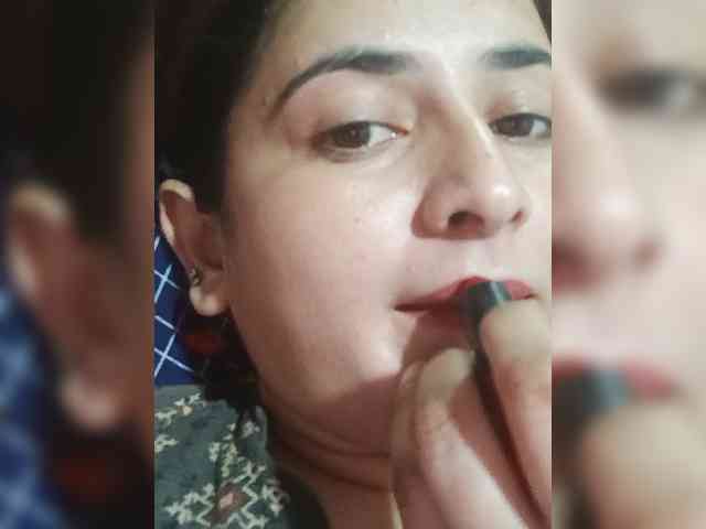 Khadija3 webcam