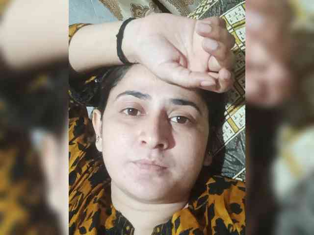 Khadija3 webcam