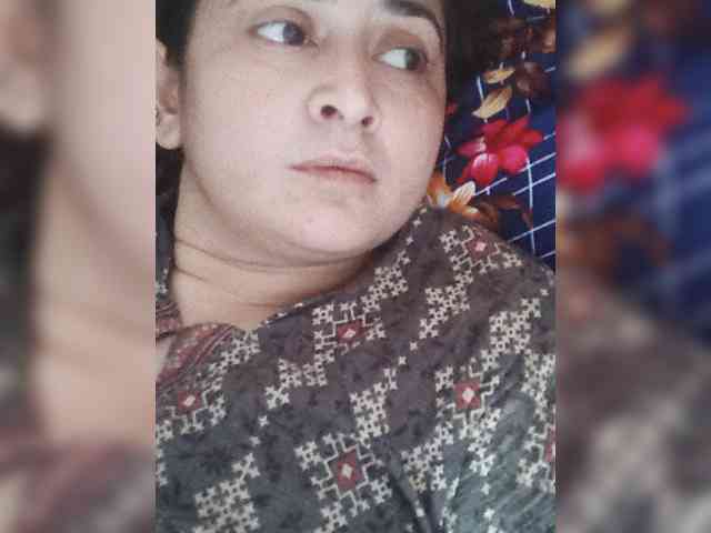 Khadija3 webcam
