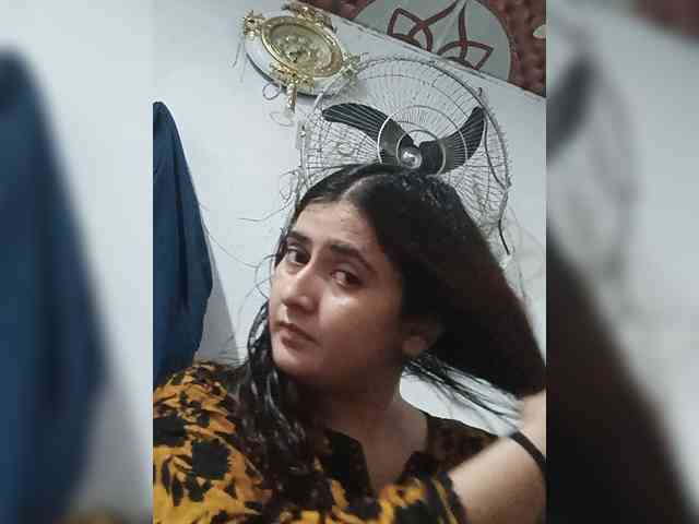 Khadija3 webcam