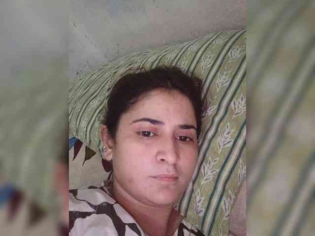 Khadija3 webcam