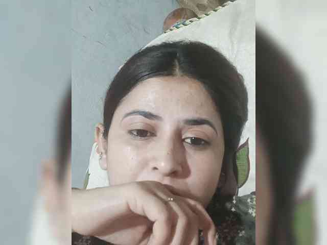Khadija3 webcam