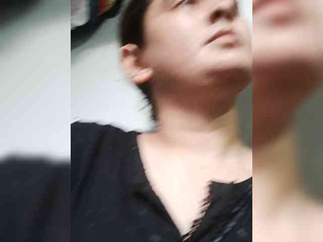 Khadija3 webcam