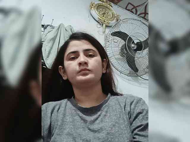 Khadija3 webcam