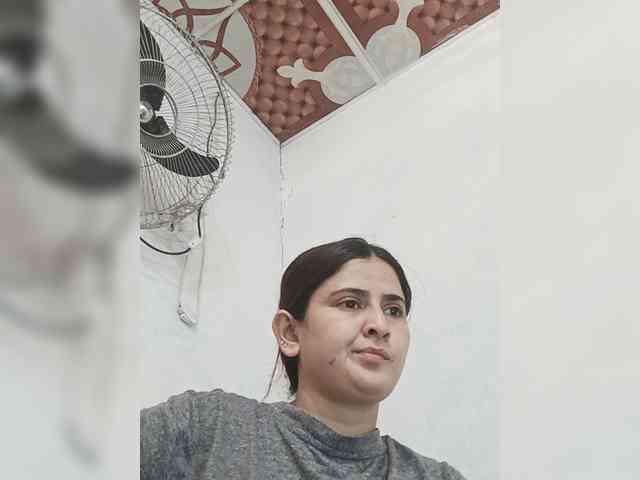 Khadija3 webcam