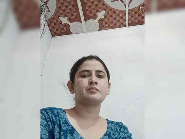 Khadija3 webcam