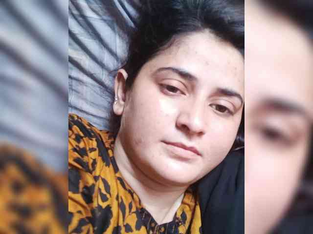 Khadija3 webcam