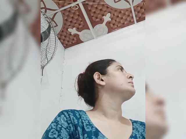Khadija3 webcam