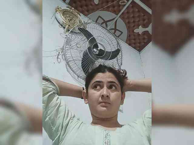 Model: Khadija3