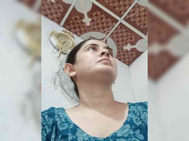 Khadija3 webcam