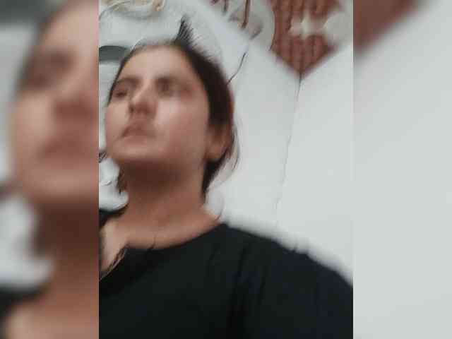 Khadija3 webcam