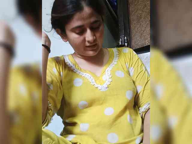 Khadija3 webcam