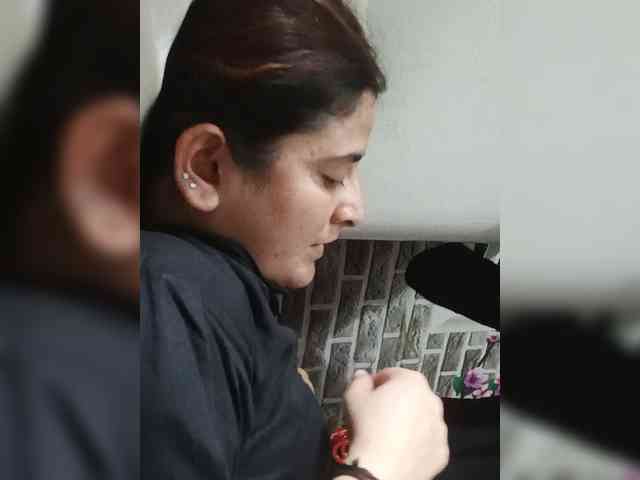 Khadija3 webcam