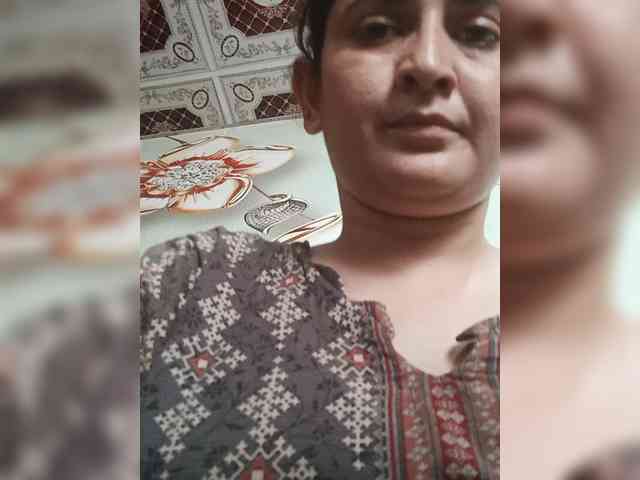Khadija3 webcam