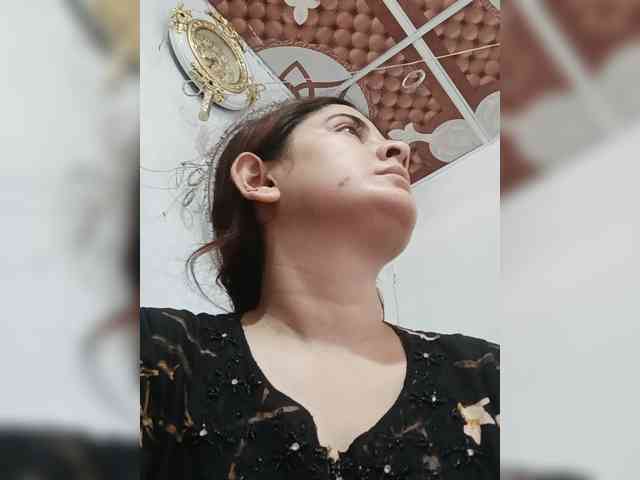 Khadija3 webcam