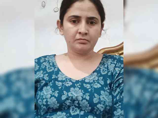 Khadija3 webcam